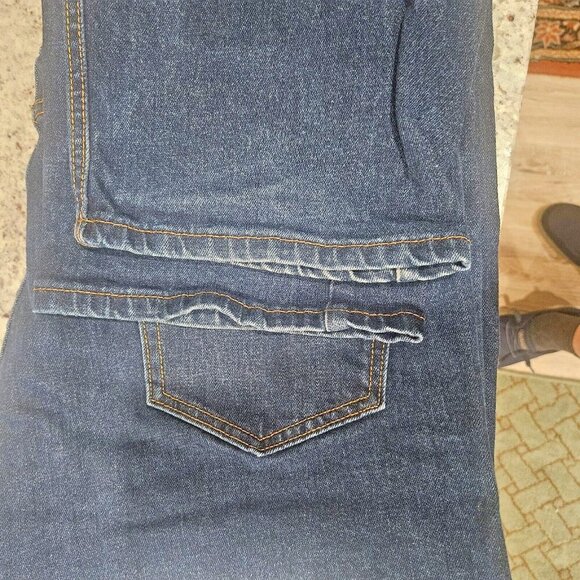 Levi's Jeans Men's 42Wx 32L Medium Wash  Gold Signature Relaxed Fit - Picture 8 of 15